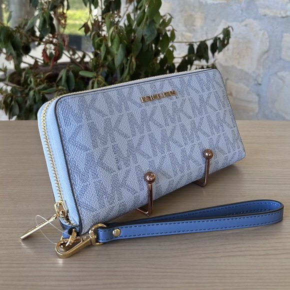 Michael Kors Ciara MD Messenger/ Large Wallet MK Signature Soft Sky 3 Piece Set - Picture 10 of 16